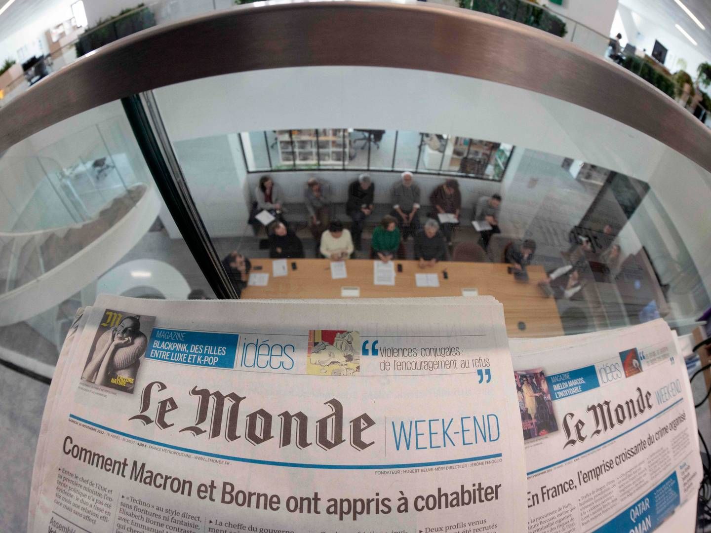 Le Monde og El Pais er to af de største dagbladsudgivelser i henholdsvis Frankrig og Spanien. | Foto: Joel Saget/AFP/Ritzau Scanpix