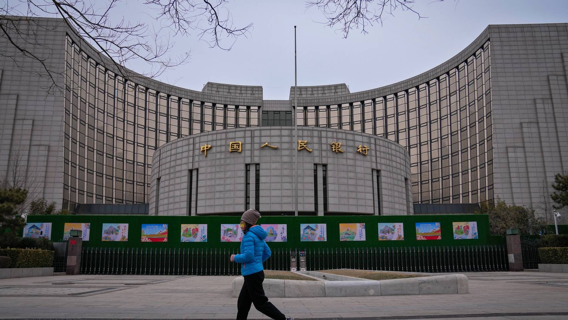 Den kinesiske centralbank fastholder renten. | Foto: Andy Wong/AP/Ritzau Scanpix