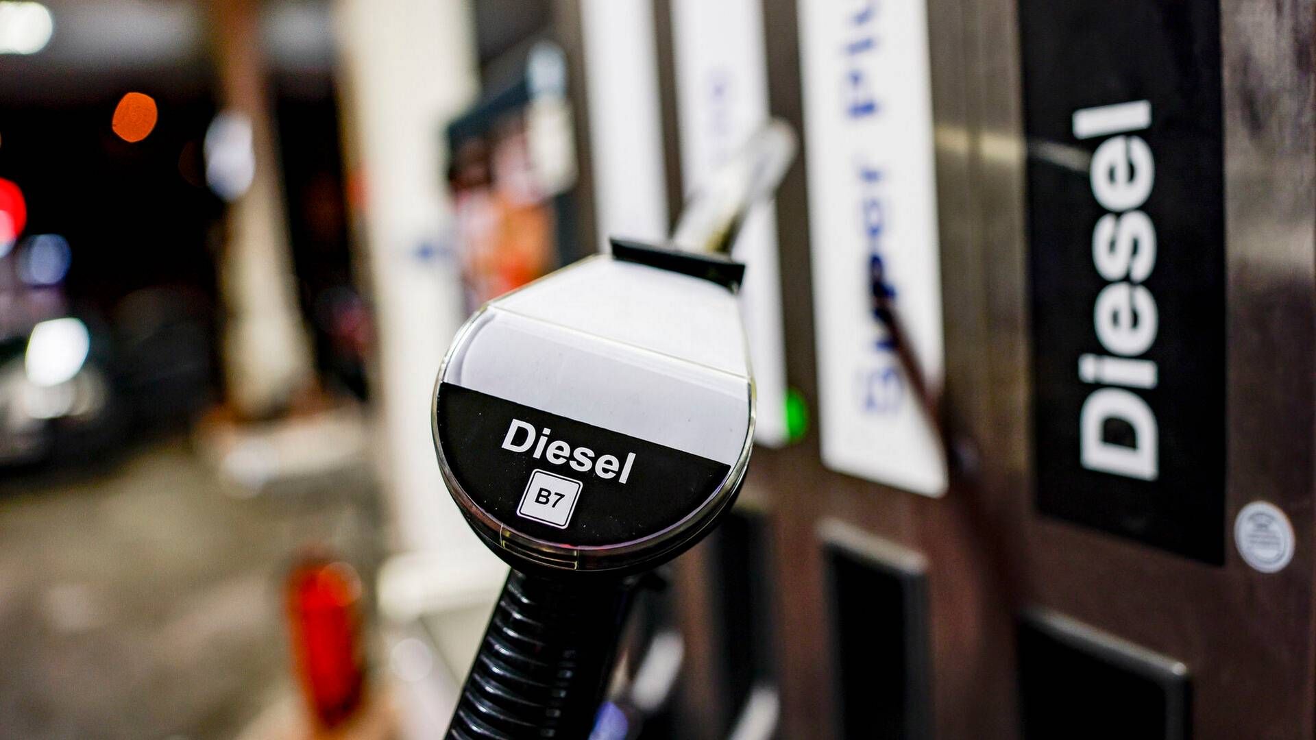 Oliepriserne har stor betydning for brændstofpriserne. | Foto: Axel Heimken/AP/Ritzau Scanpix