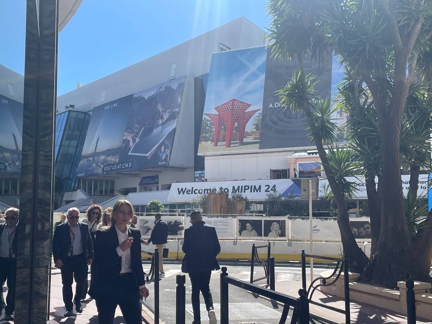 Der var brug for solcreme i Cannes i løbet af sidste uge, hvor Mipim-messen, verdens største ejendomsmesse, løb af stablen. Der er dog stadig ikke fuld sol over ejendomsmarkedet, lød det fra brancheaktørerne. | Foto: Ida Kramhøft Jensen