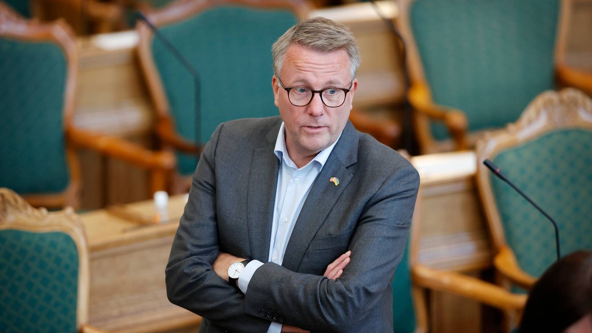 I et åbent samråd kritiserede Morten Bødskov (S) atter konkurrencen blandt bankerne. | Foto: Jens Dresling