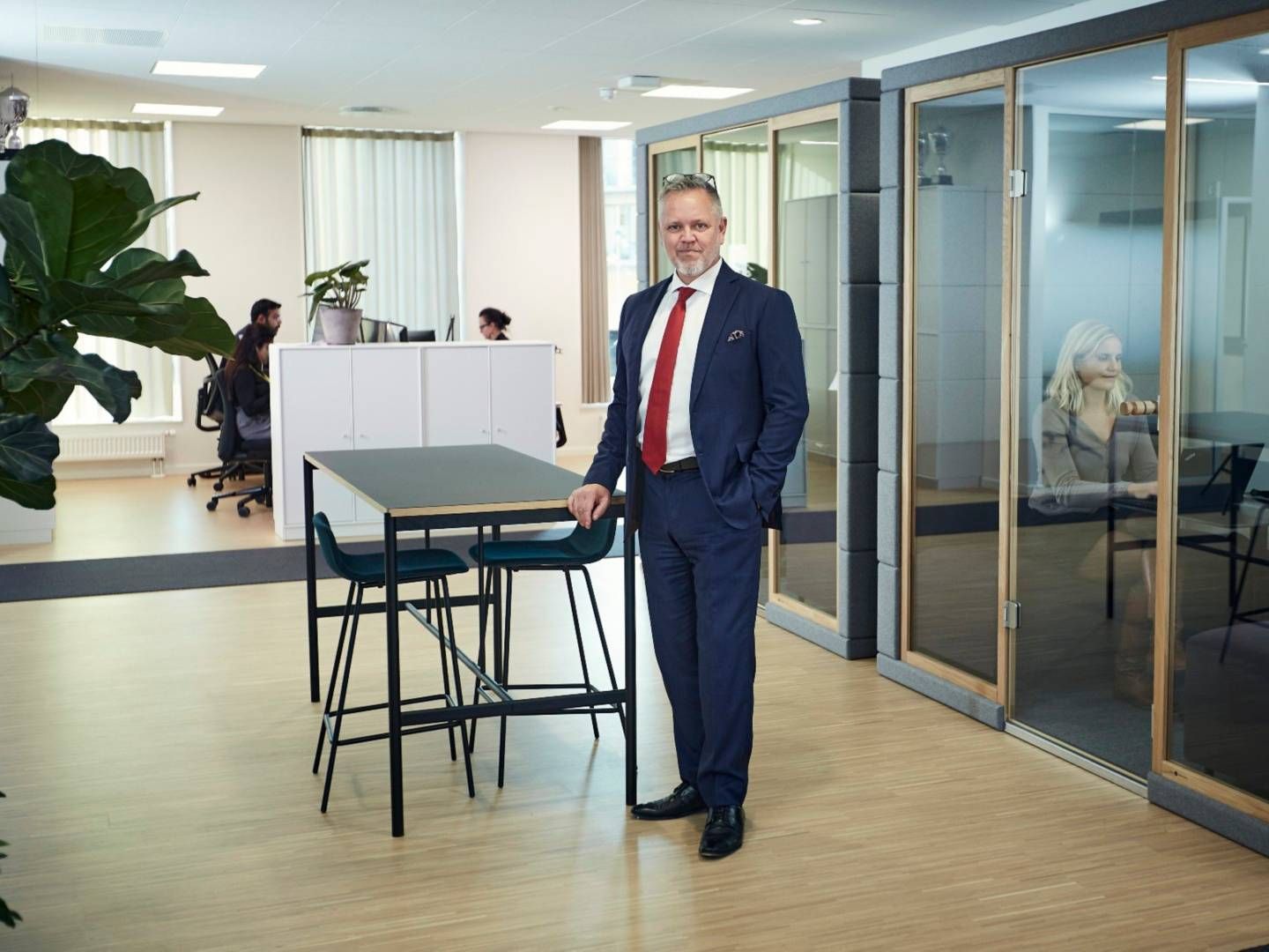 Peter Haugaard er HR-direktør i EY Danmark, og han skriver til Kforum, at man bruger den hybride arbejdsmodel aktivt i employer brandingen. | Foto: EY