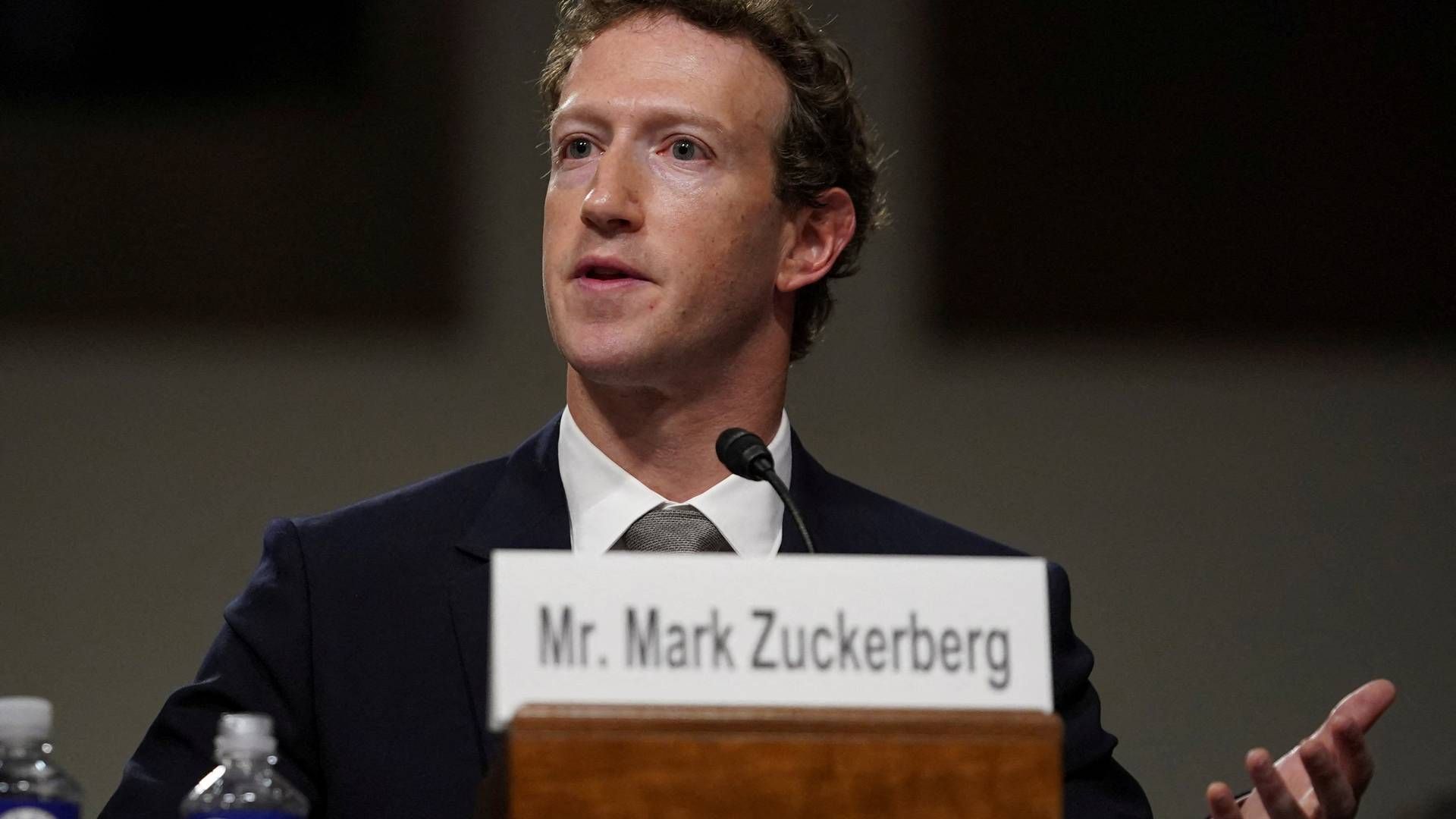 Mark Zuckerberg, Metas direktør, har solgt for millioner af aktier i årevis. Salget er dog øget i år, hvor Meta-aktien har nået nye højde. I begyndelsen af februar solgte han 291.000 aktier for 135 mio. dollar. | Foto: Nathan Howard