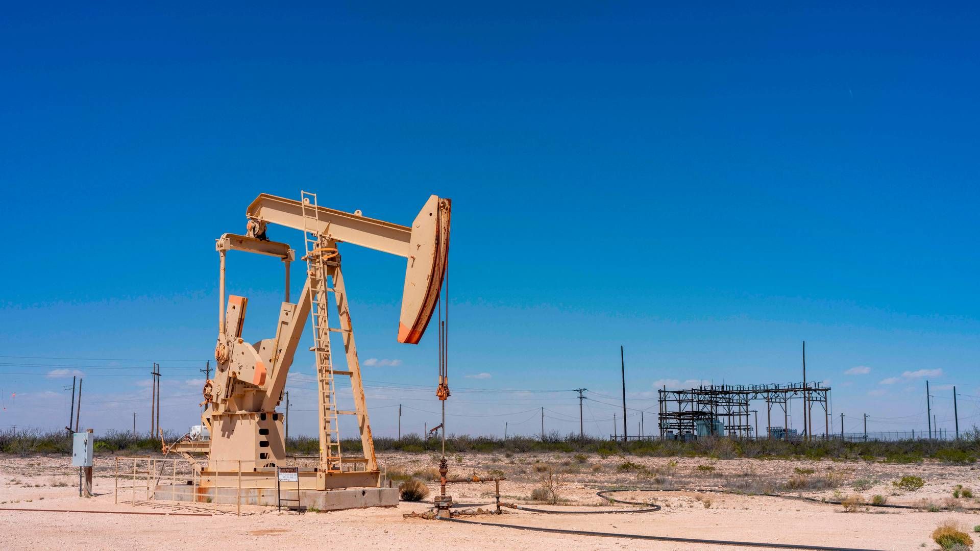 Oliepriserne steg med omkring 1,5 pct. mandag, efter Ruslands regering meddelte landets olieselskaber, at de skal reducere udbuddet i andet kvartal for at imødekomme et mål om en produktion på 9 mio. tønder om dagen | Foto: Brandon Bell