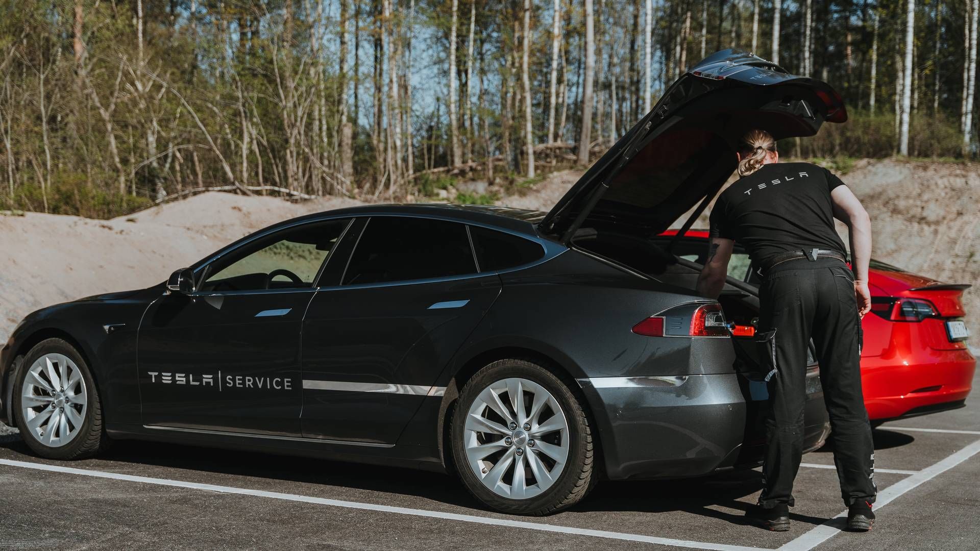 Tesla har i dag 25 teknikere i Danmark, der kører rundt og laver mobil service. | Foto: PR/Tesla