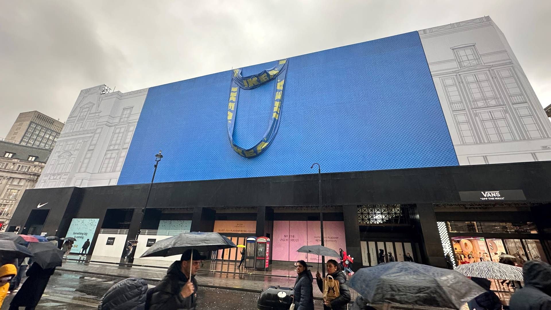 KOMMER SNART: Møbelkjeden Ikea åpner ny butikk i hjertet av London, og driver allerede med en svært synlig markedsføring av det nye byvarehuset. | Foto: Gøril Huse / HandelsWatch