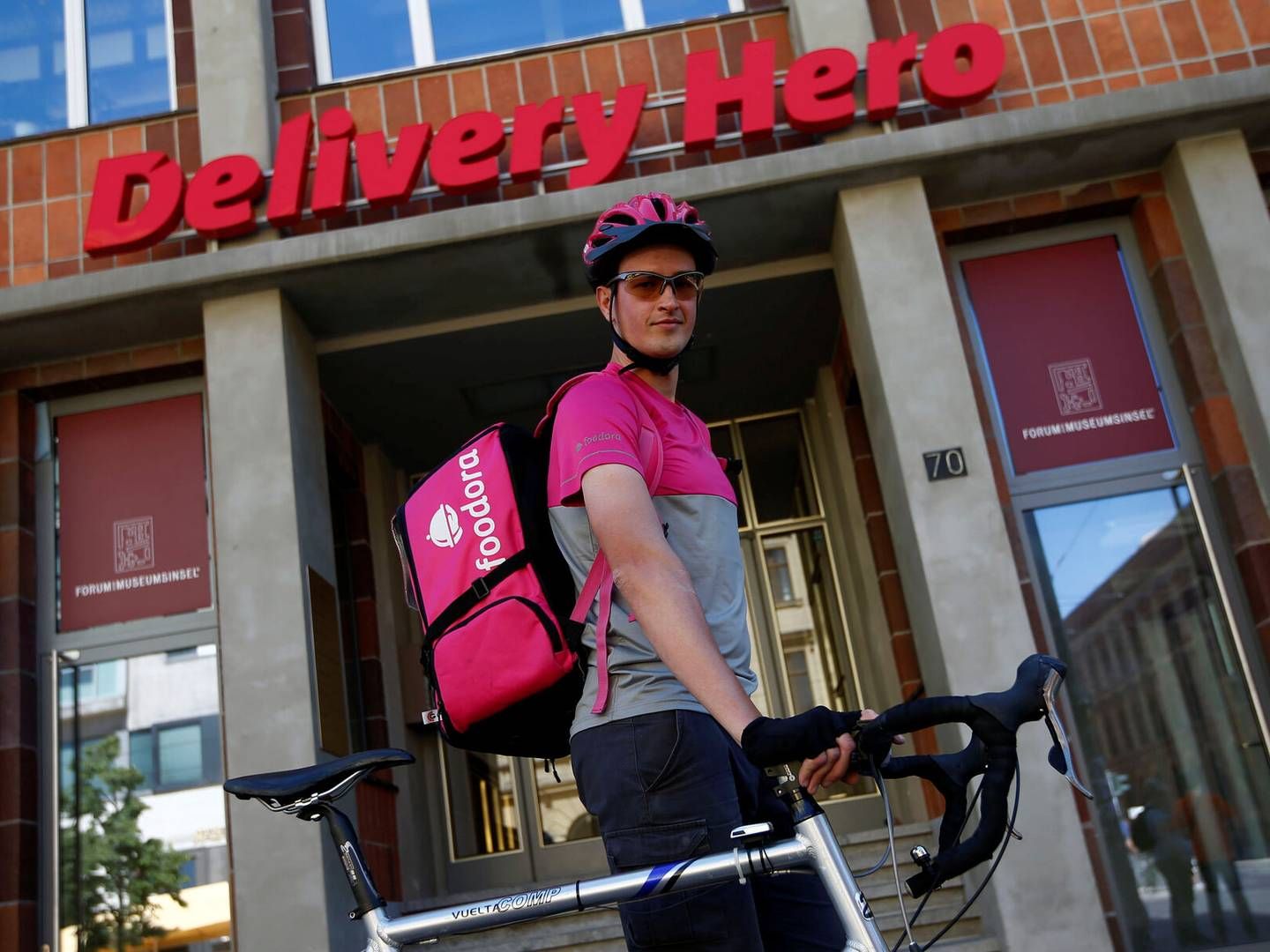 Delivery Hero er en global leveringstjeneste, der kom til Danmark i oktober 2022 med sit nordiske brand Foodora. | Foto: Fabrizio Bensch/Reuters/Ritzau Scanpix