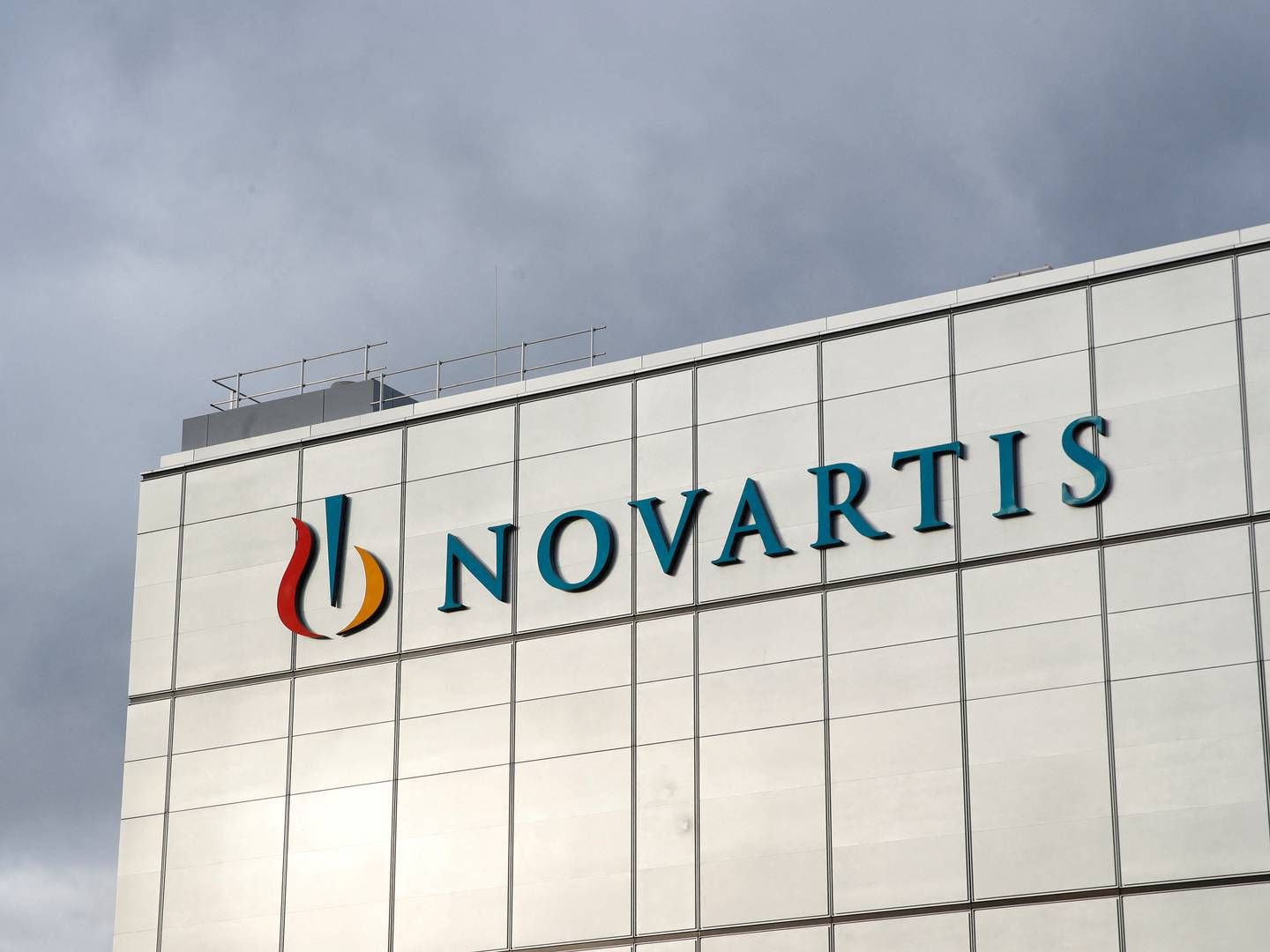 KJØPER AMERIKANSK SELSKAP: Oppkjøpet Novartis gjør er et ledd i en satsing på nye legemiddelkandidater basert på en unik tilnærming til behandling av kreft. | Foto: Arnd Wiegmann