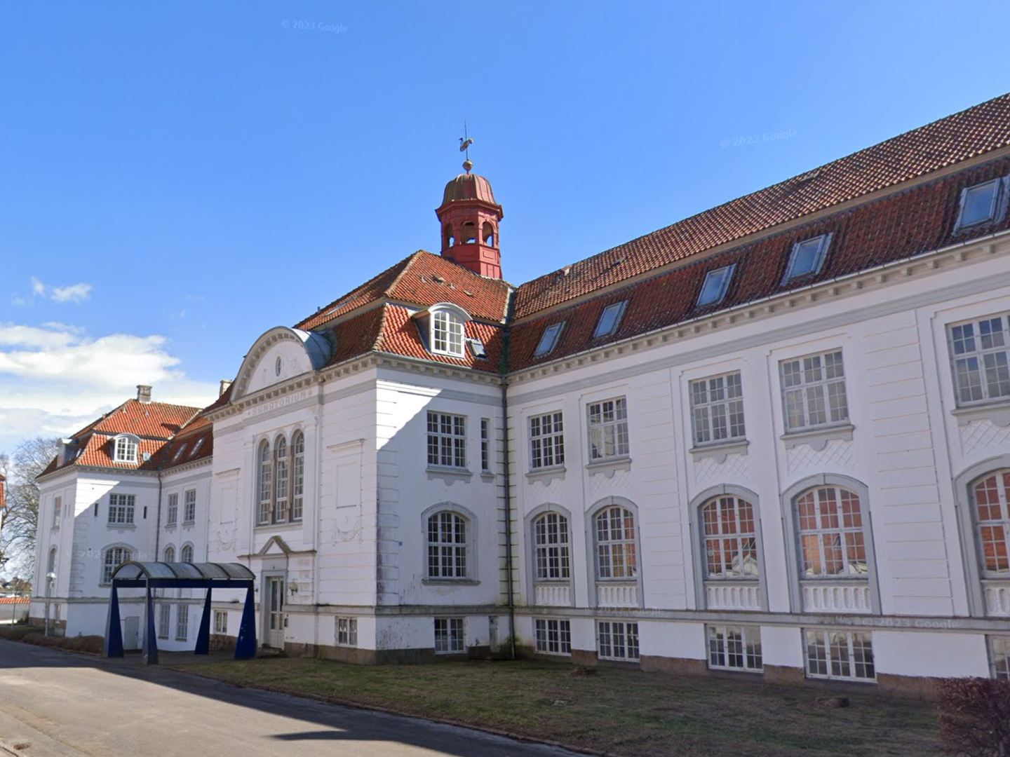 Tasfo Selskaberne overtog i 2023 Nakkebølle Sanatorium i Svendborg, der tidligere har været ejet af Mogens Amdi Petersen. | Foto: Google Maps