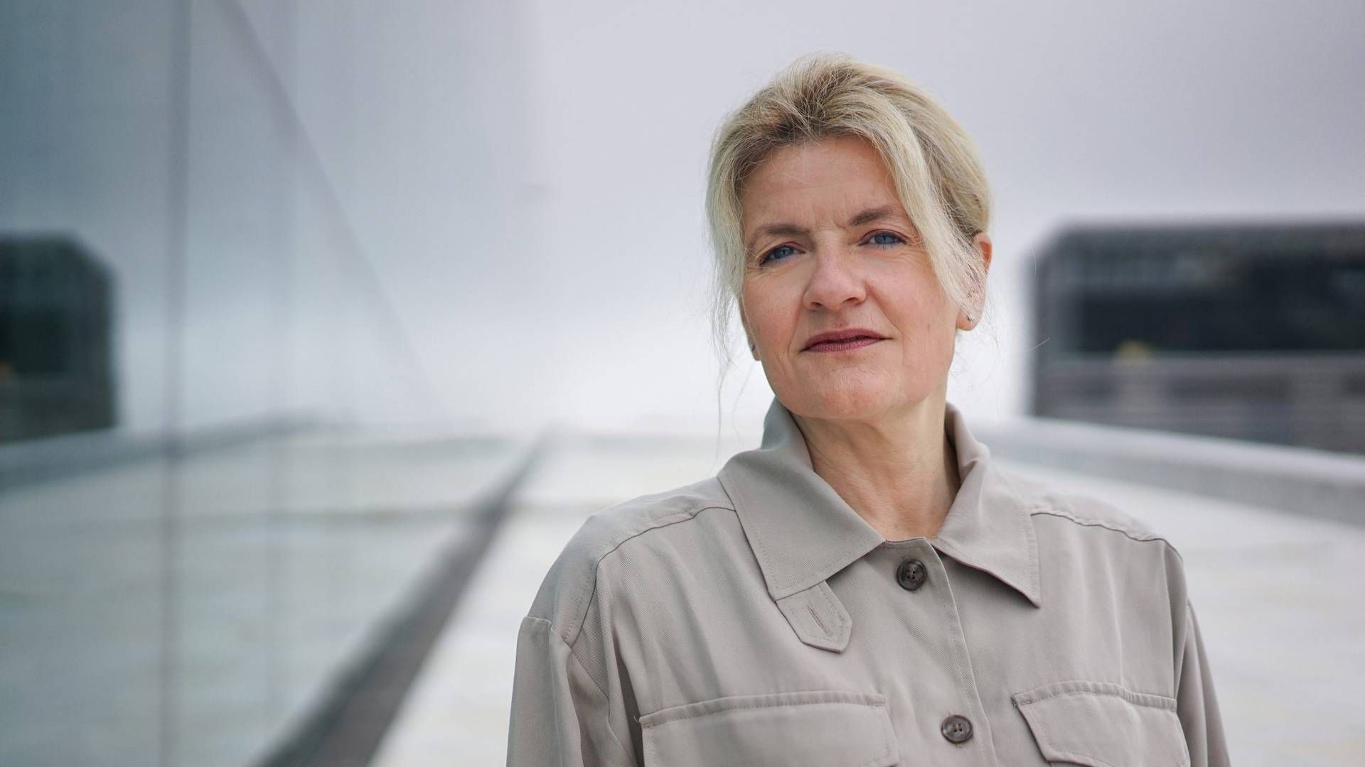 Forbrukerdirektør Inger Lise Blyverket mener bisfenol A i matembalasje burde forbys av norske myndigheter.
