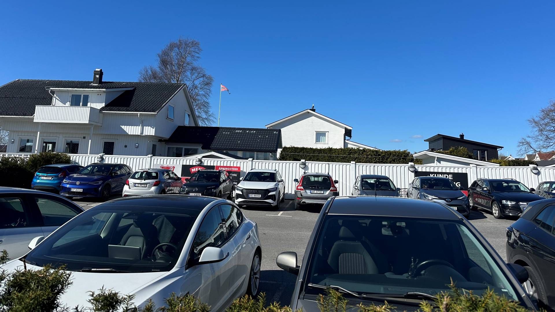TRAVELT: Meny Blinken på Gloppe i Larvik har fått stadig mer å gjøre på søndager, med øvrige dagligvarebutikker i omegn som ikke får ha åpent på søndager. | Foto: HandelsWatch