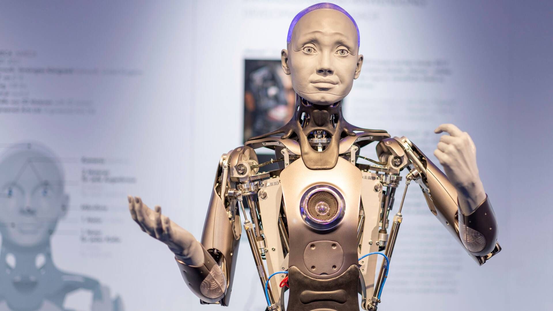 Denne menneskelige robot (humanoid) blev i i 2022 præsenteret for offentligheden på Deutsches Museum i Nürnberg (fremtidsmuseum). Om ikke så frygteligt mange år forudser eksperter, at de humanoide robotter er klar til at overtage stort set alle job. Arkivfoto: Daniel Karmann/AP/Ritzau Scanpix