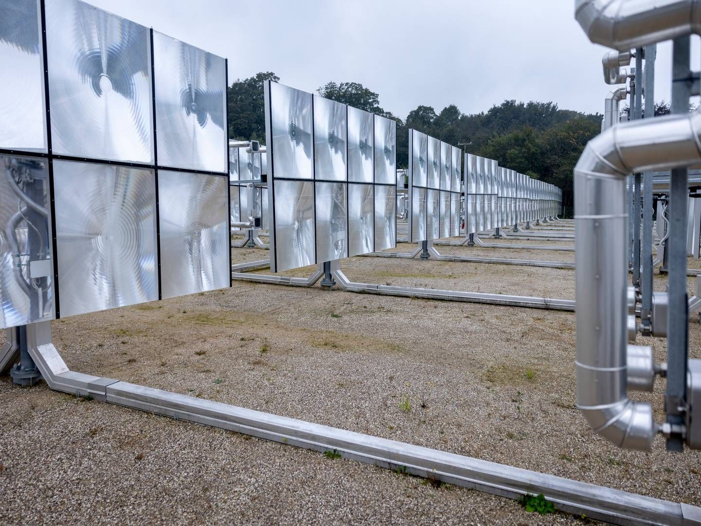 Heliac står bag kæmpemæssige forstørrelsesglas, der kan lave CO2-fri fjernvarme ved at koncentrere solens stråler | Photo: Emil Bay