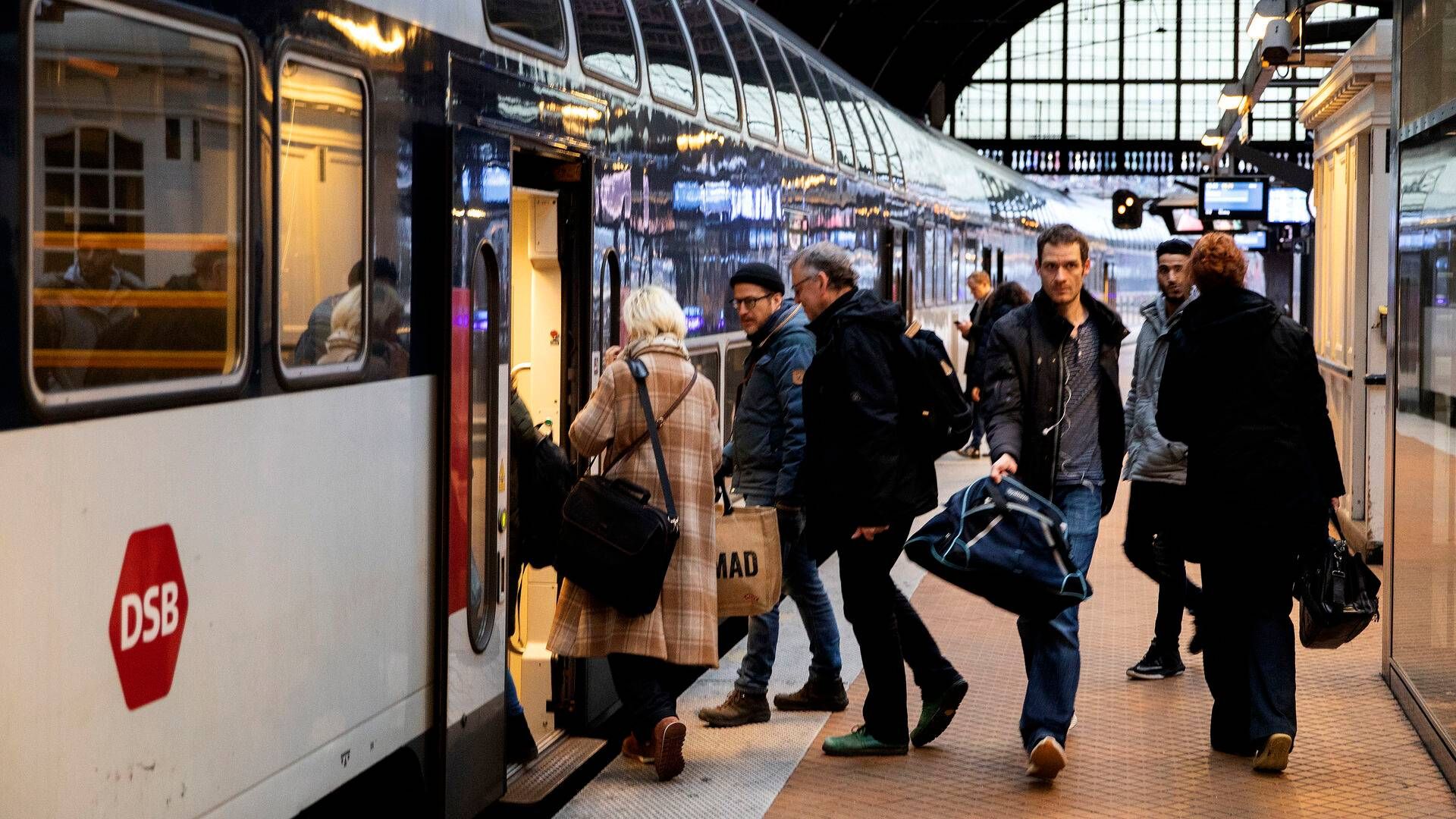 ”Med ”Check ind” gør vi det lettere at være kunde i toget, og vi giver vores kunder mulighed for at samle alle deres billetter og rejser i én app,” siger DSB's kommercielle direktør. | Foto: Finn Frandsen/Ritzau Scanpix
