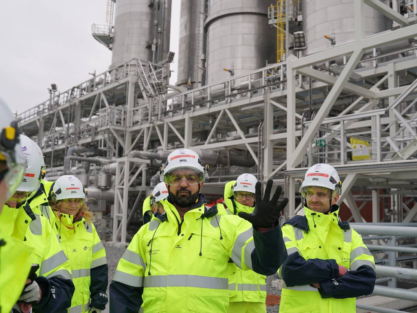 Imran Abdul-Majid er teknisk leder af Northern Lights-projektet, der er bygget lidt uden for Bergen i Norge. Han viste EnergiWatch rundt på sitet, hvor der i de kommende år skal lagres op mod fem mio. ton CO2 om året. Foto: Laura Kold