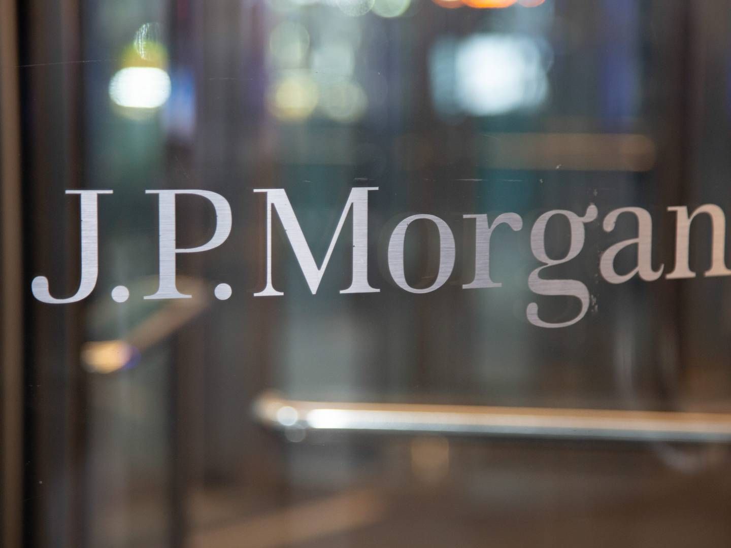 JP Morgan-Schriftzug | Foto: picture alliance / NurPhoto | Nicolas Economou