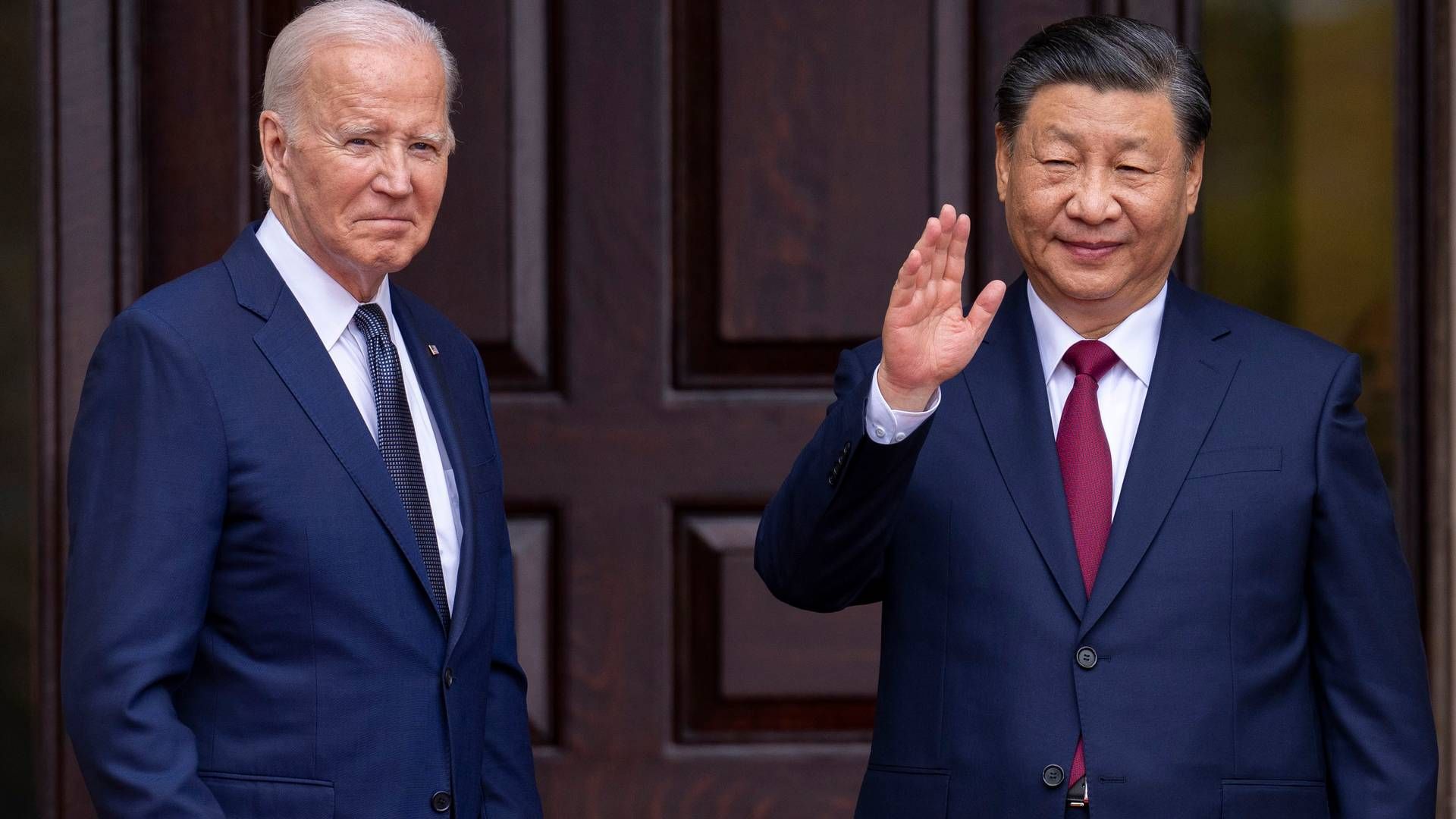 Handelskrigen mellem USA og Kina breder sig måske også til bygning af nye skibe. Præsident Joe Biden (tv) har indledt en undersøgelse af, om kinesiske værfter bedriver unfair konkurrence. | Foto: Doug Mills/AP/Ritzau Scanpix