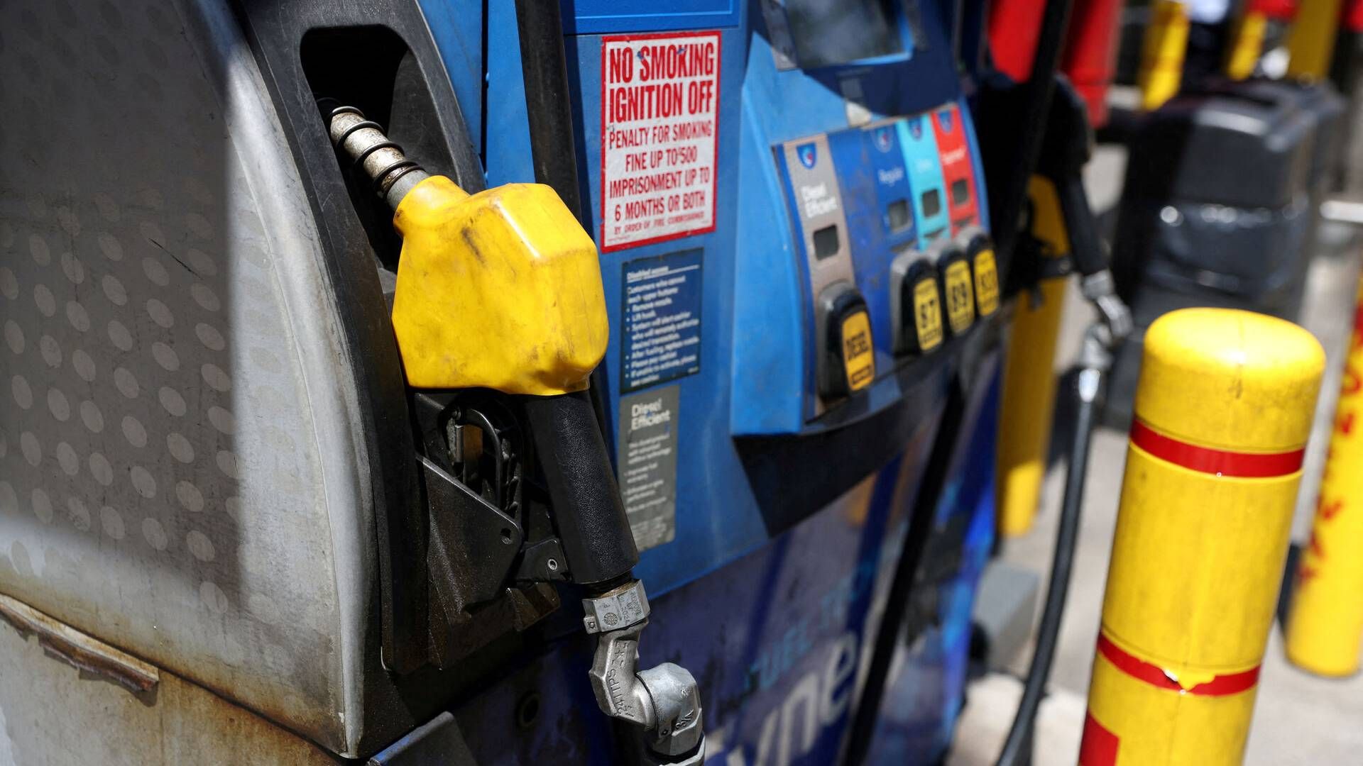 Olieprisen har stor indflydelse på udviklingen i brændstofpriserne. | Foto: Andrew Kelly/Reuters/Ritzau Scanpix
