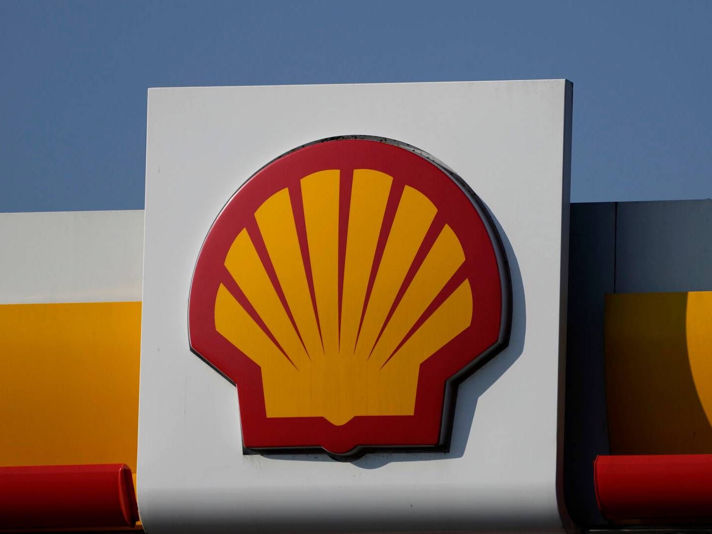 Shell is the target of an AGM resolution backed by 27 major investors. | Foto: Frank Augstein/AP/Ritzau Scanpix