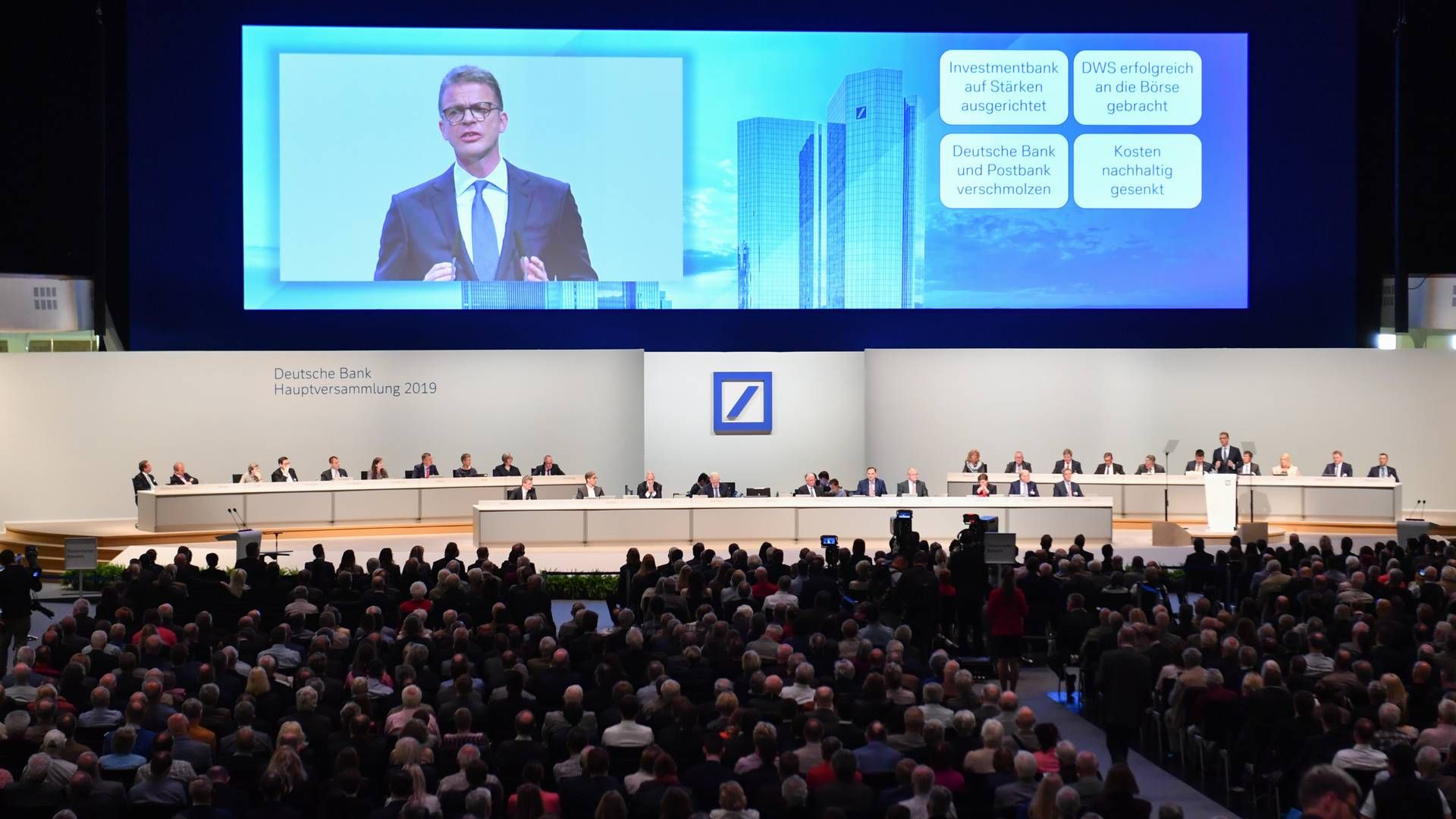 Früher war alles besser: Hauptversammlung der Deutschen Bank 2019 in der Frankfurter Festhalle | Foto: picture alliance/dpa | Arne Dedert