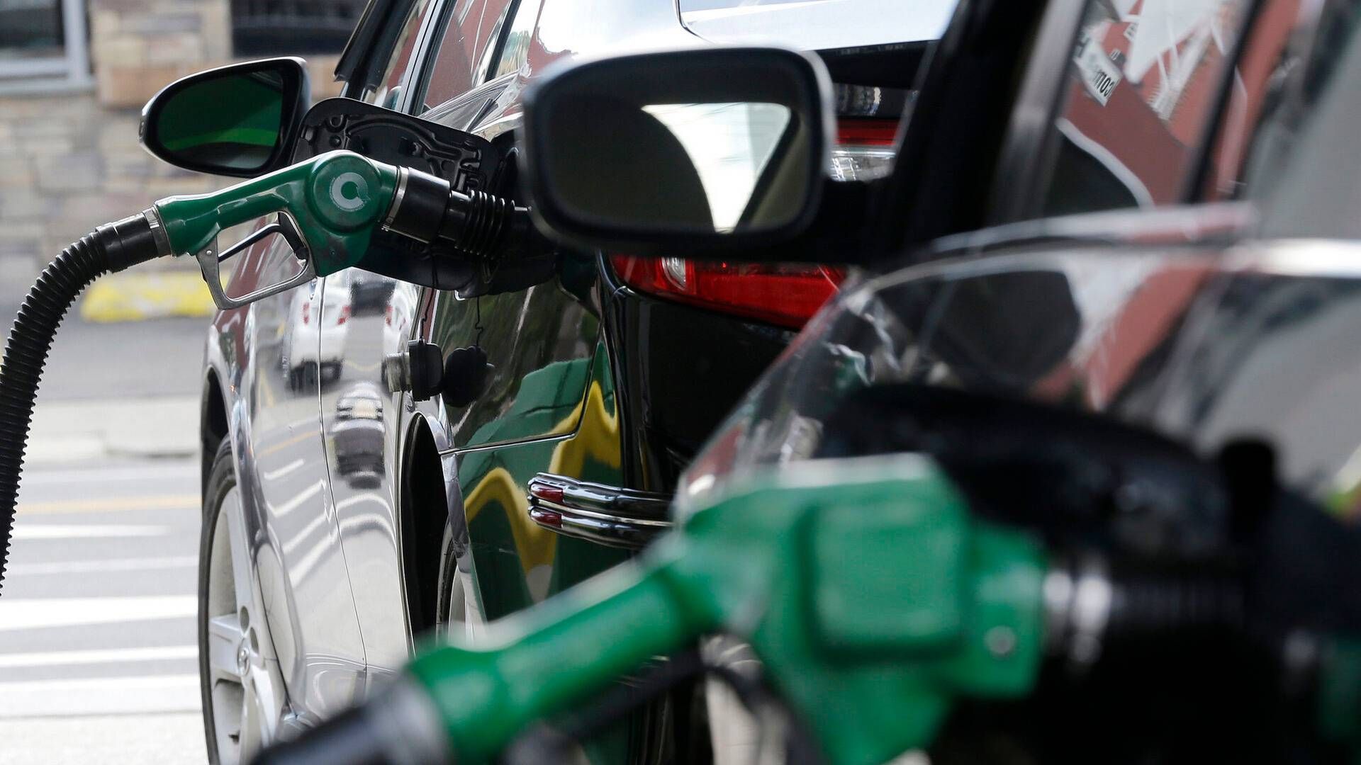 Oliepriserne har stor indflydelse på de øvrige brændstofpriser. | Foto: Julio Cortez/AP/Ritzau Scanpix