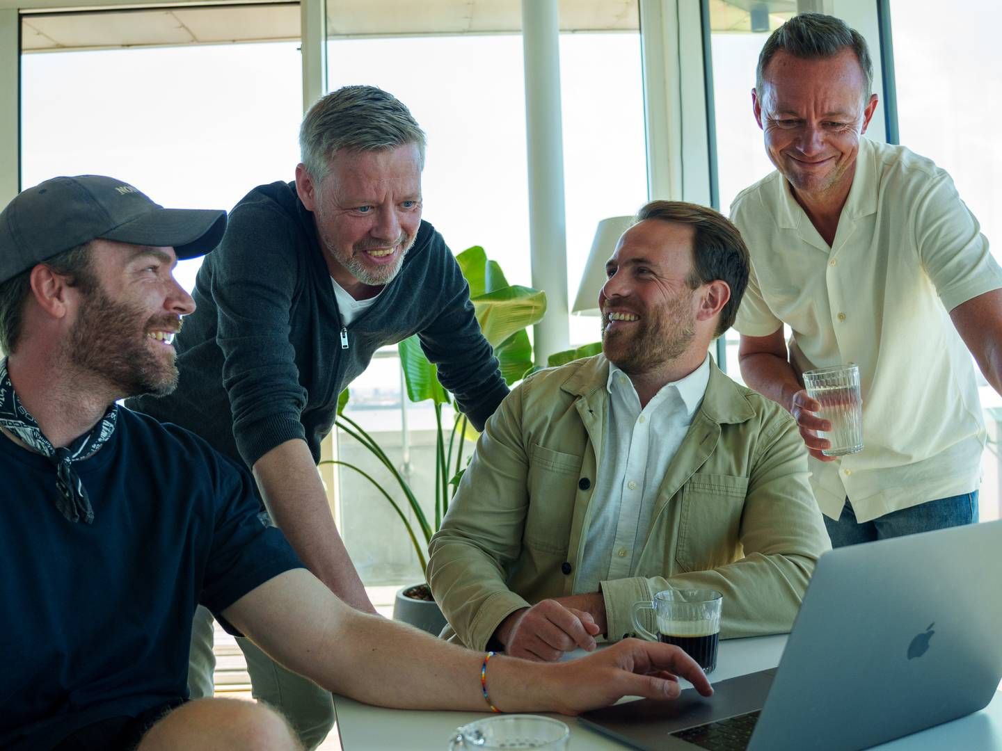 Juice ApS er stiftet i 2021 af (fra venstre) Jonas Berggren, David Jacob Jensen, Simon Munch og David Beckmann samt Lasse Munk-Poulsen, der ikke optræder på billedet. | Foto: PR/Jeppe Wrede