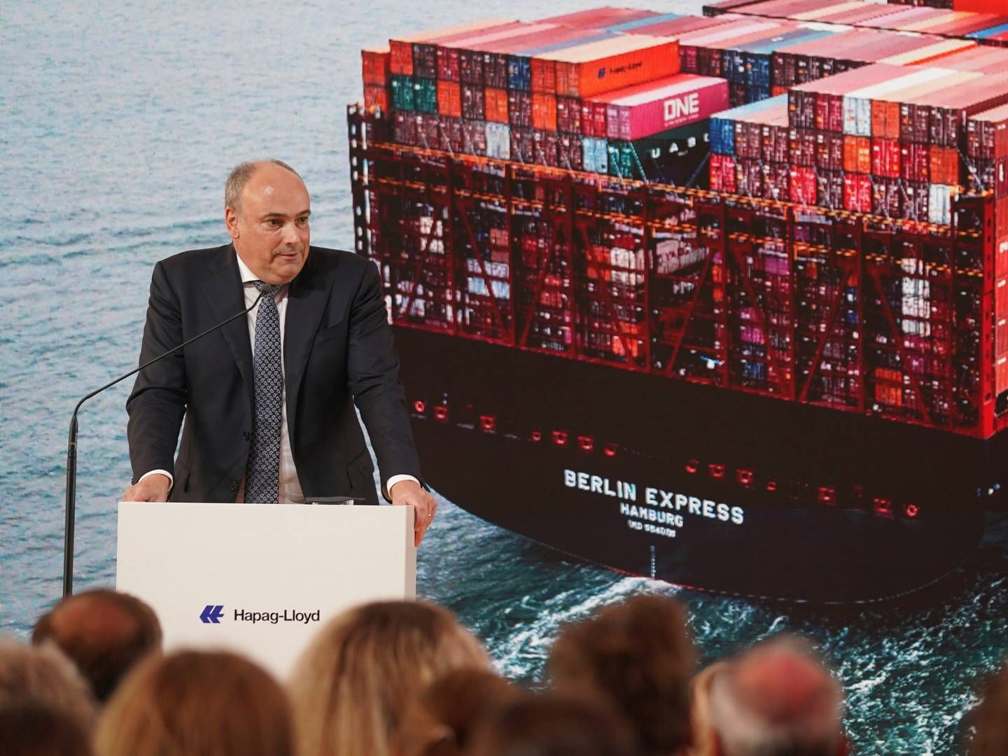 "We might have a slightly earlier peak season because of the longer transit times that we're seeing at the moment and with all the uncertainty, people might try to get cargo a bit earlier," says Hapag-Lloyd CEO Rolf Habben Jansen. | Foto: Marcus Brandt/AP/Ritzau Scanpix
