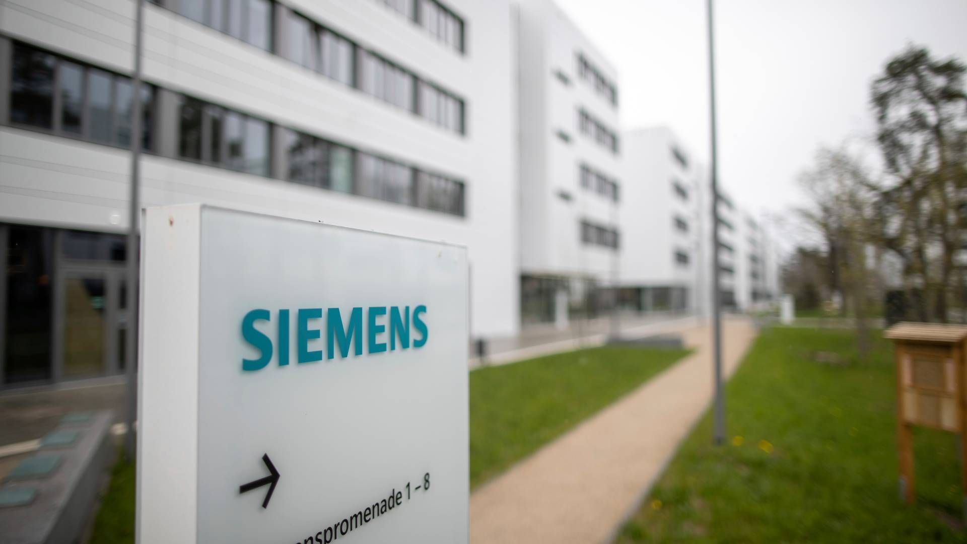 Togproducenten Siemens Mobility har lagt lidt til toplinjen og trukket lidt fra overskuddet i andet kvartal. | Foto: Daniel Karmann/AP/Ritzau Scanpix