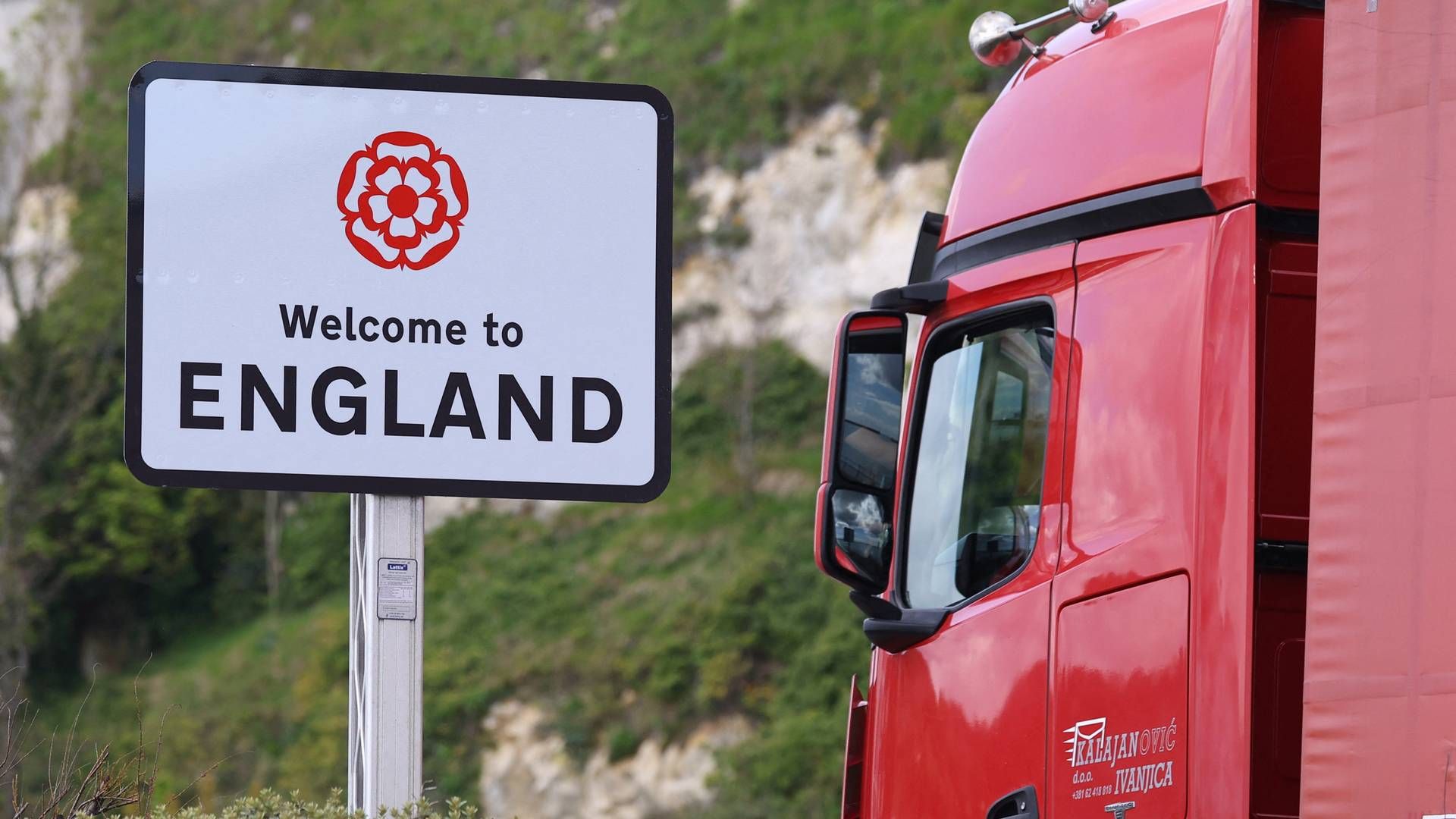 IT-nedbrud har ført til, at dokumenter ved den britiske grænseovergang ved Dover skal tjekkes manuelt - noget, der har store konsekvenser for lastbiler fyldt med letfordærvelige varer. | Foto: Toby Melville/Reuters/Ritzau Scanpix