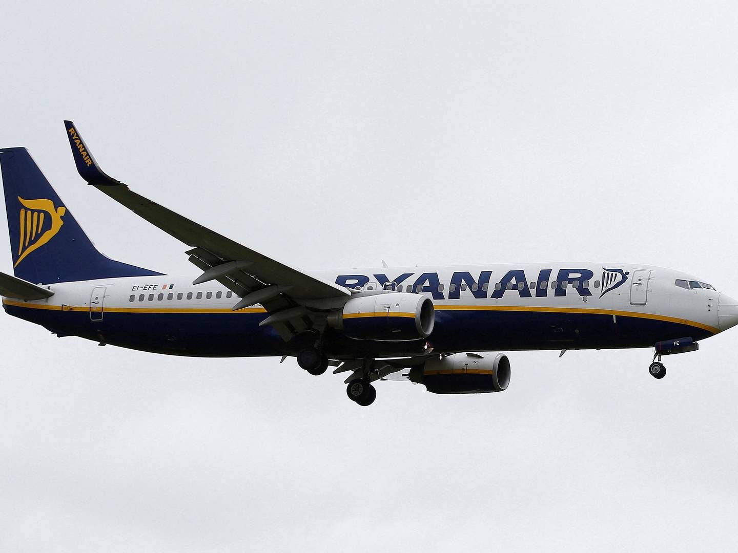 For to uger siden advarede Michael O’Leary om, at sommerens flypriser sandsynligvis ville stige mindre end de fem til ti procent, som Ryanair forventede så sent som i april. | Foto: Andrew Yates/Reuters/Ritzau Scanpix