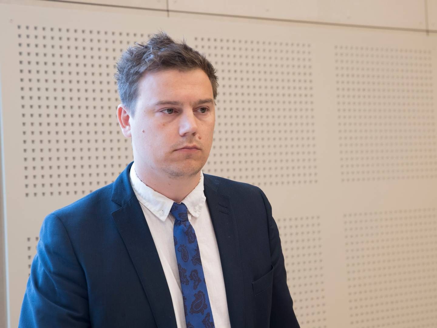 UENIG MED REGJERINGEN: Advokat Sindre Løvgaard er kritisk til regjeringens tingrett-forslag. | Foto: Terje Bendiksby / NTB