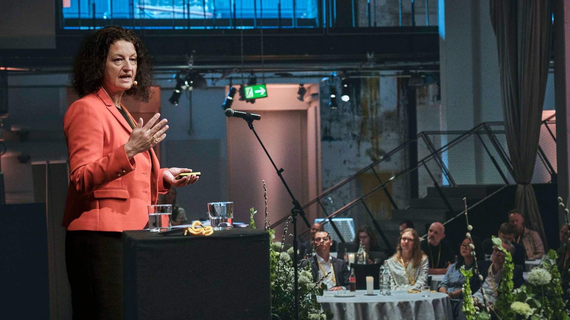 Den nye direktør i Finanstilsynet, Louise Mogensen, talte onsdag til de fremmødte til Årets Finansvirksomhed i København. | Foto: Magnus Møller