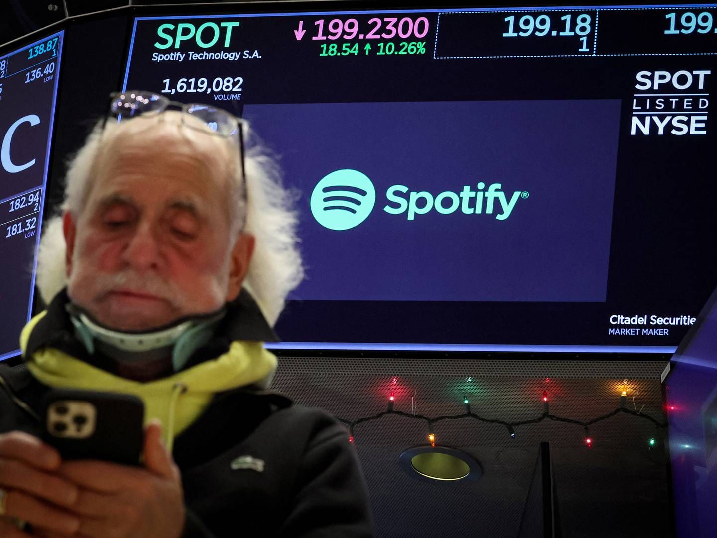 De aktiehandlende har kastet deres kærlighed på Spotify det seneste år. | Photo: Brendan Mcdermid/Reuters/Ritzau Scanpix