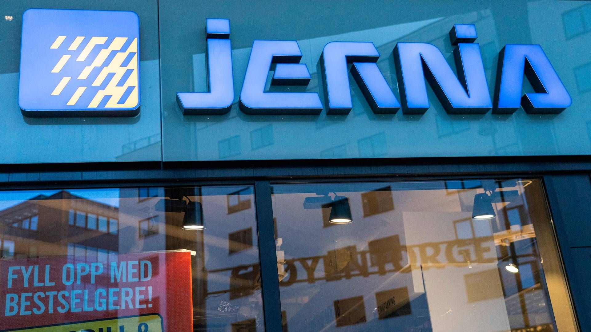 STENGER: Jernia stenger en av sine butikker. | Foto: Terje Pdersen / NTB
