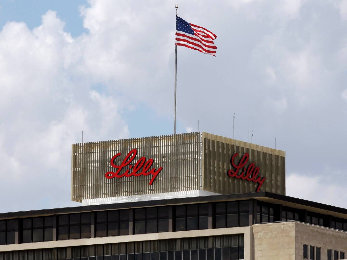 GIGANT: Eli Lilly er verdens største legemiddelfirma målt i markedsverdi. Søksmålene havner i kjølvannet av lignende saker fra september/oktober 2023. | Photo: AP Photo/Michael Conroy/NTB