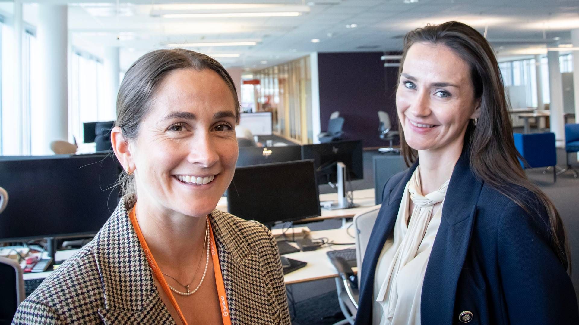 Ingrid Ryland (t.v) har byttet jobb. Her med markedsdirektør Sara Vabø. | Foto: Fjordkraft
