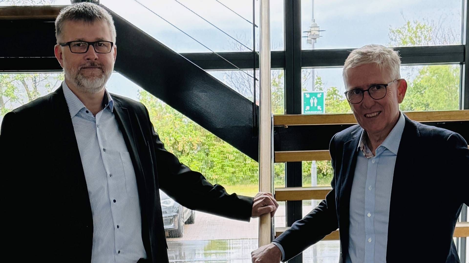 Thomas Raunsbæk, koncerndirektør hos Nordic Wood Industries, sammen med Scandi Bygs nye topchef, Henrik Mielke. | Foto: PR