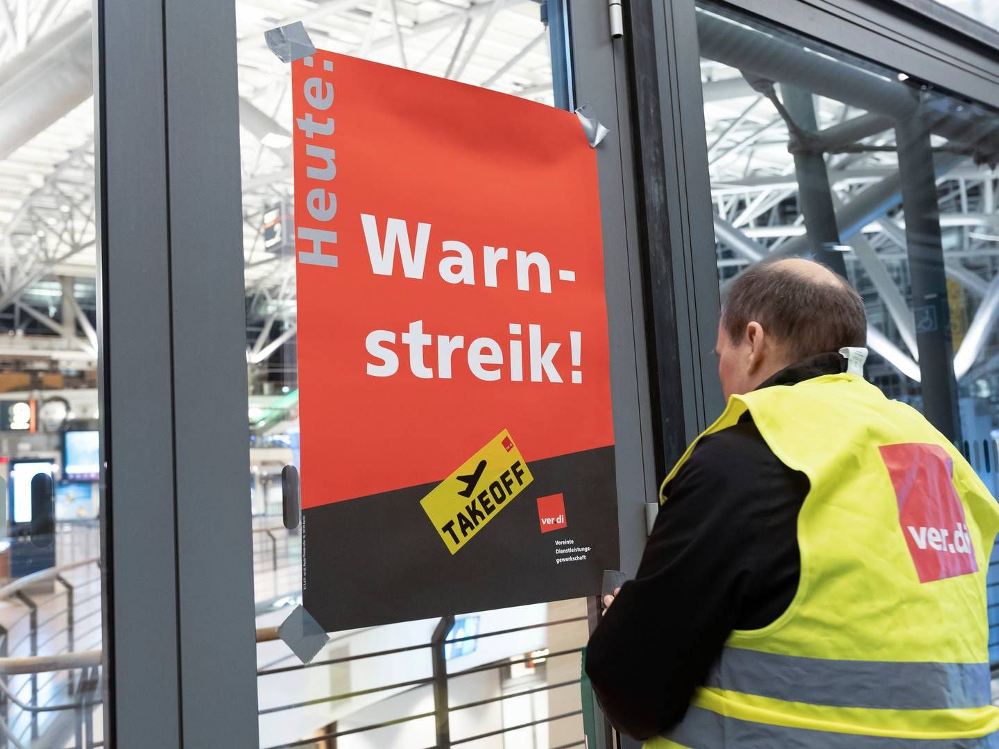 Strikes have repeatedly paralyzed Germany's transport sector. Here it is the airport in Hamburg in March. | Photo: Bodo Marks/AP/Ritzau Scanpix