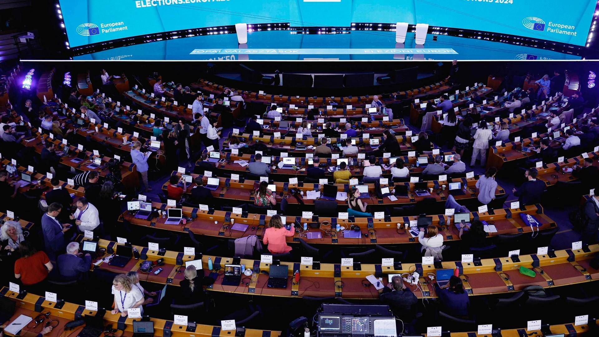 Europa-Parlamentet har 720 pladser. Her ses et billede fra valgaftenen søndag. | Foto: Kenzo Tribouillard/AFP/Ritzau Scanpix