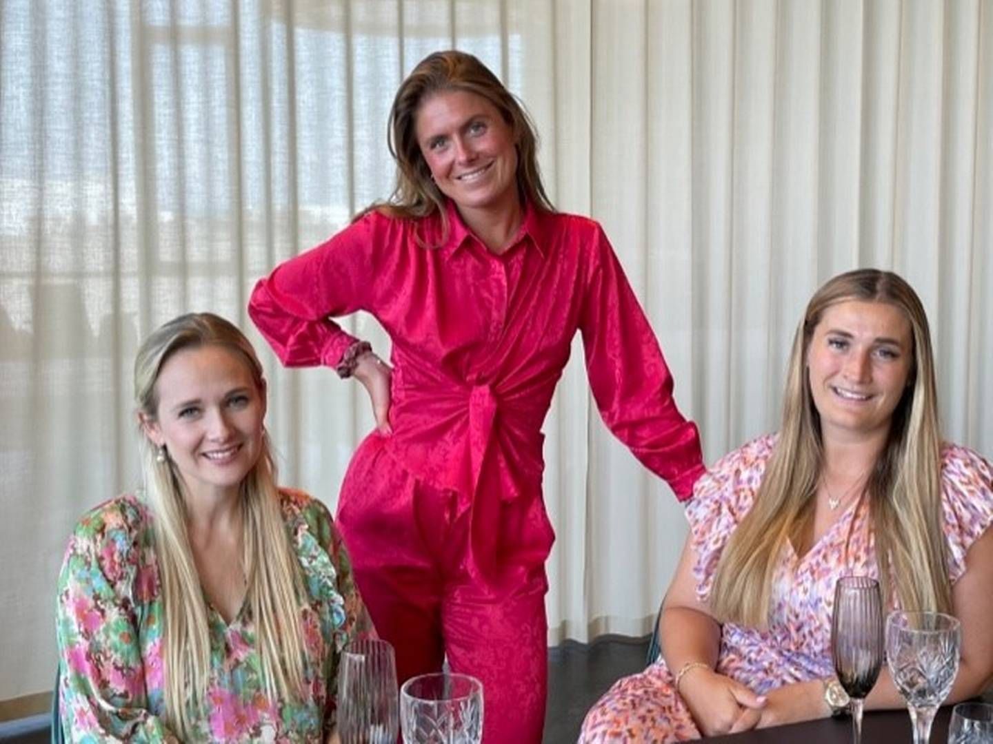 Fra venstre ses Michala Sehested, Trine Christensen og Simone Dahl som sammen har stiftet kvindenetværket Reals: ”Vi siger ikke, at der skal være færre mænd, der skal bare være en bedre balance, end der er nu,” lyder det bl.a. fra en af de tre stiftere. | Foto: PR / Reals