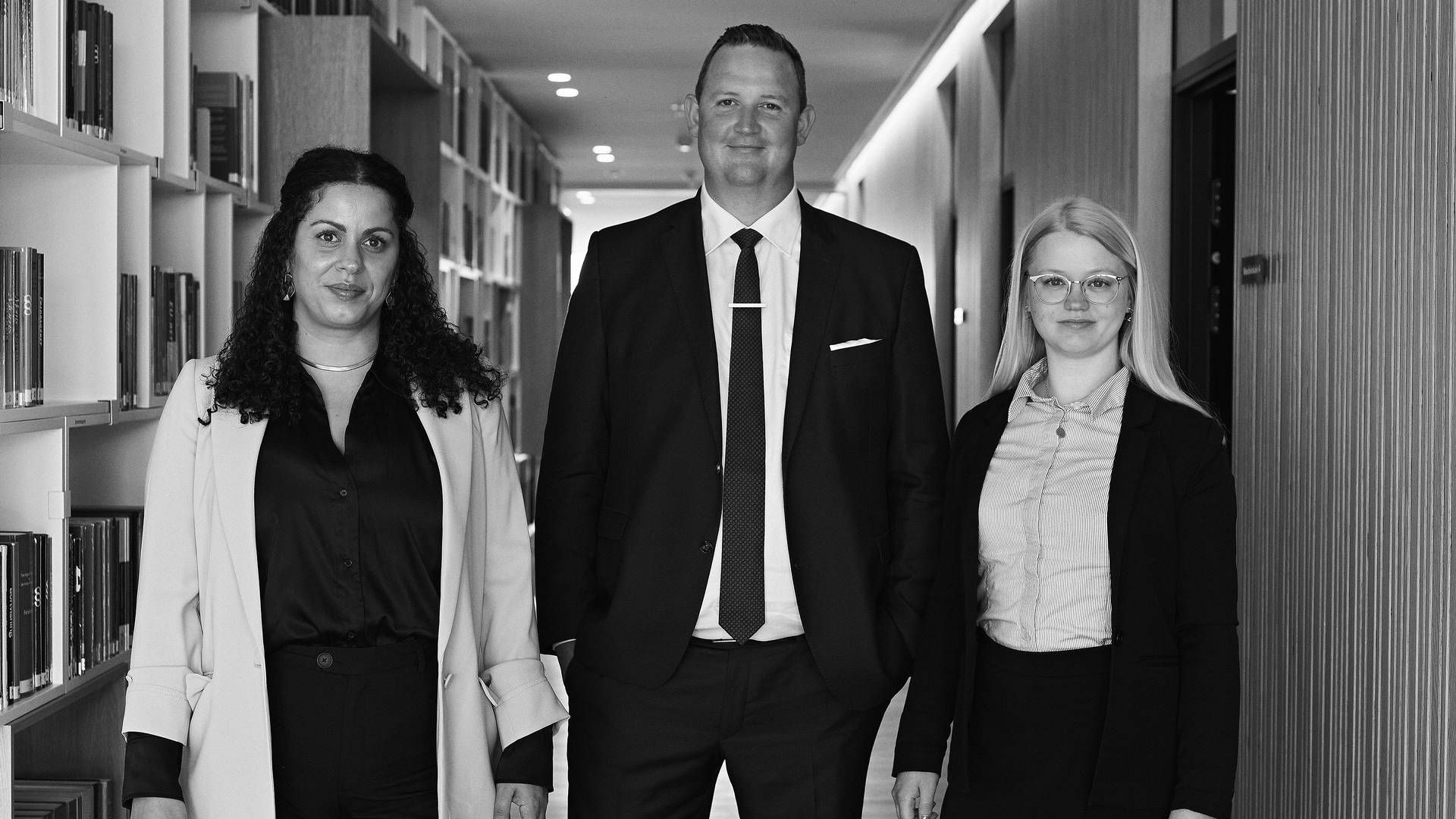 Gülsah Bektas (tv.), Søren Bisgaard og Stina Starup melder sig under fanerne hos Andersen Partners i Odense 1. juli 2024. | Foto: Andersen Partners / PR