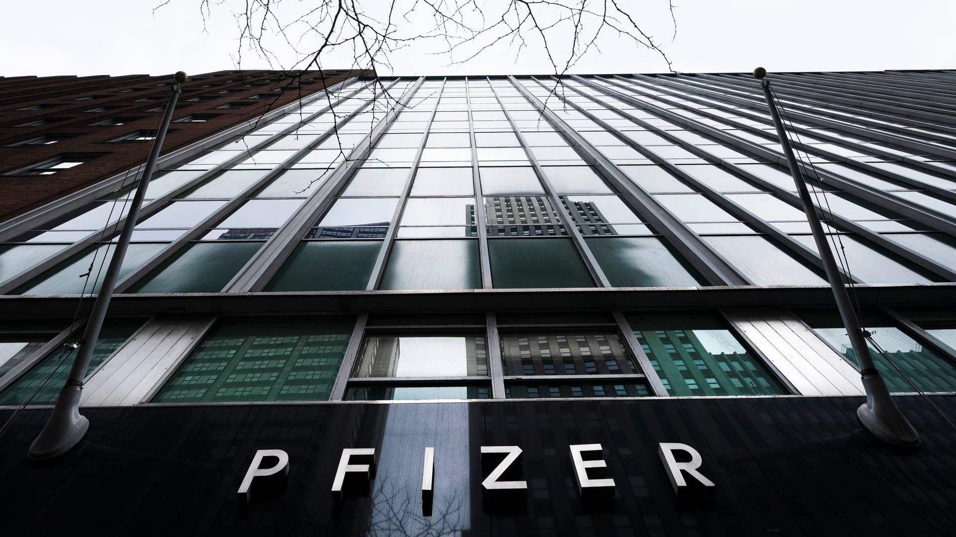«TILBAKESLAG»: Reuters skriver at studien markerer «nok et tilbakeslag for Pfizer», som trenger nye inntekter til å kompensere for sterkt fallende etterspørsel etter Covid-19-relaterte produkter. | Foto: AP Photo/Mark Lennihan, File/NTB