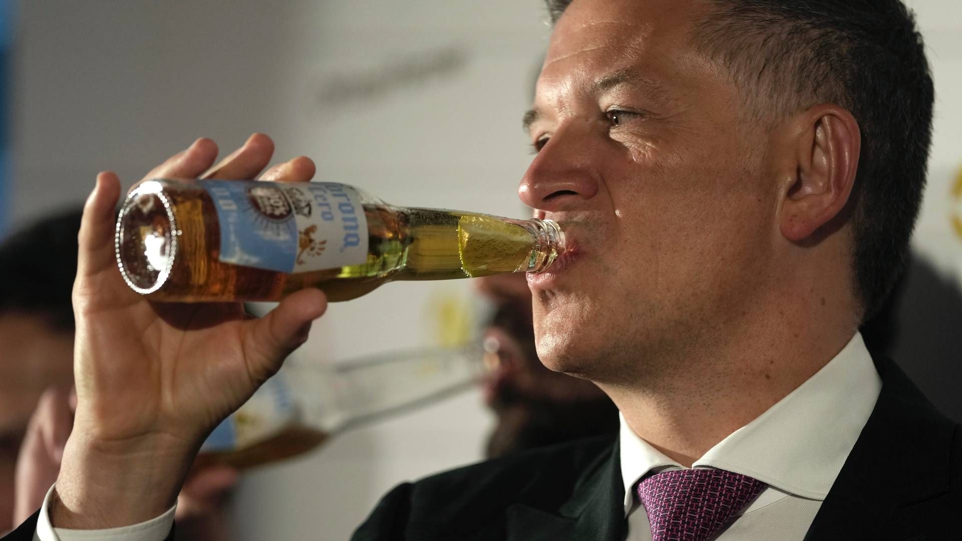 Michel Doukeris, Topchef i verdens største bryggerikoncern, Ab InBev, har grund til at glæde sig. 8 ud af 10 af verdens mest værdifulde ølmærker er under den amerikanske koncern. Foto: Kin Cheung/AP/Ritzau Scanpix