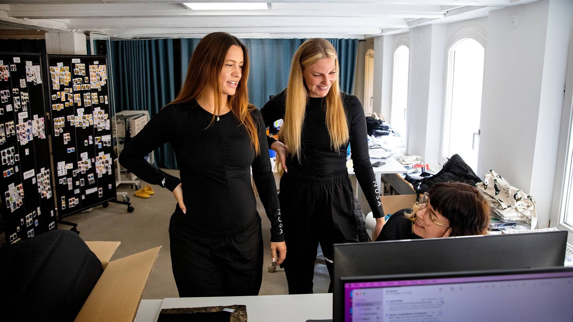 Mille Skat (tv.) og Kristine Esmer (th.) står bag PLanet Nusa, der laver sportstøj til kvinder. | Foto: Finn Frandsen/Ritzau Scanpix
