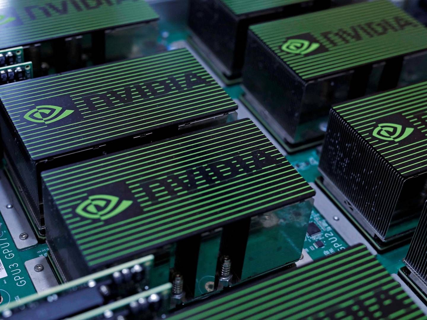 Nvidia indtager tronen som verdens største leverandør af chips designet til AI. | Foto: Tyrone Siu/Reuters/Ritzau Scanpix