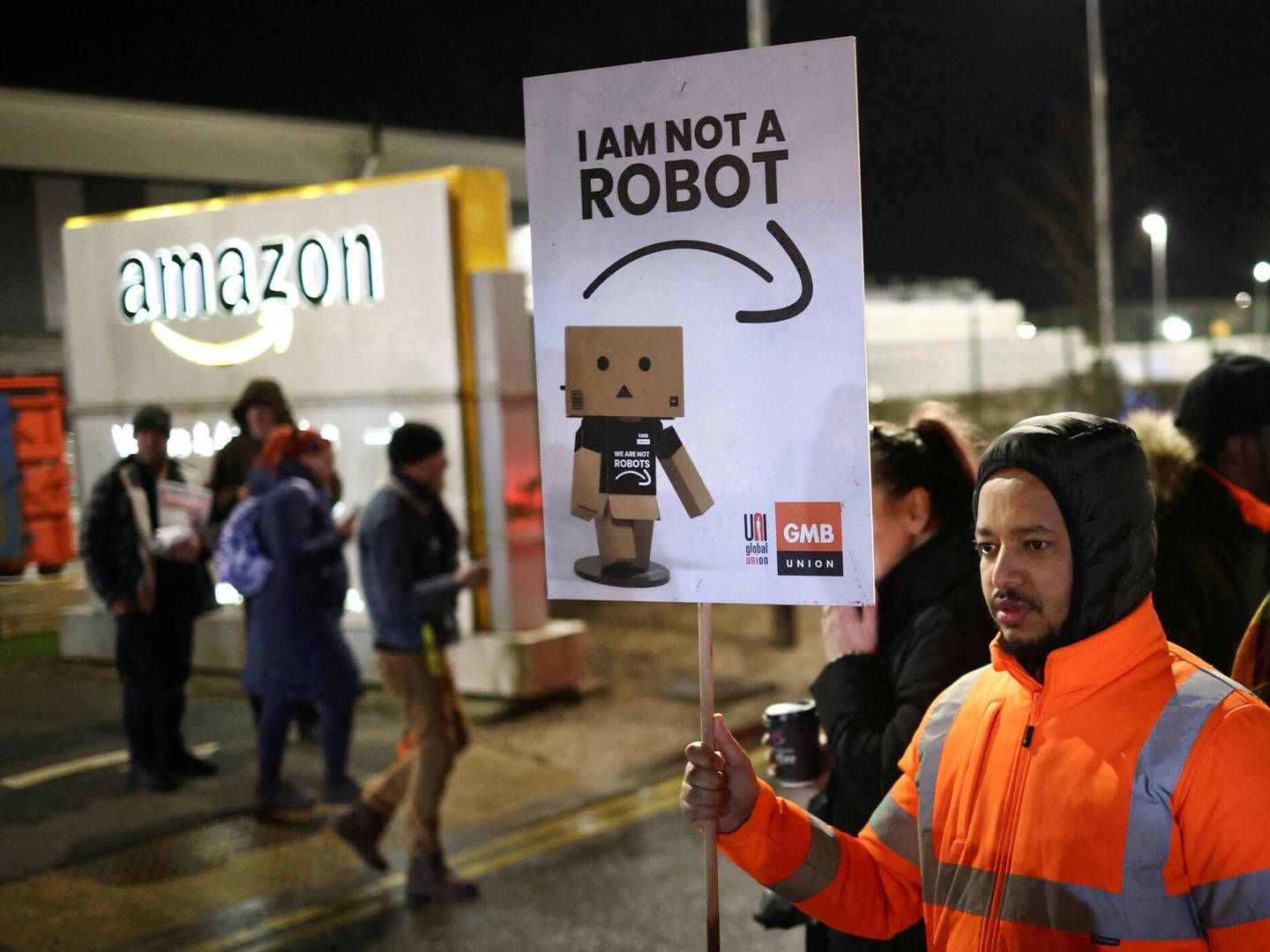 Medarbejdere på Amazons lager i Coventry i Storbritannien foretog i løbet af 2023 flere strejker. | Foto: Henry Nicholls/Reuters/Ritzau Scanpix