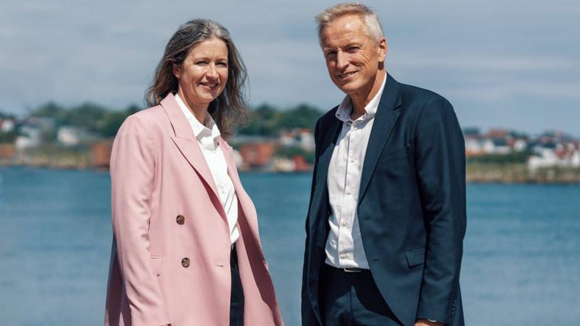 Administrerende direktør Hilde Salthe i Longboat Japex, her med tidligere Longboat Energy-leder Helge Hammer. | Foto: Longboat Japex