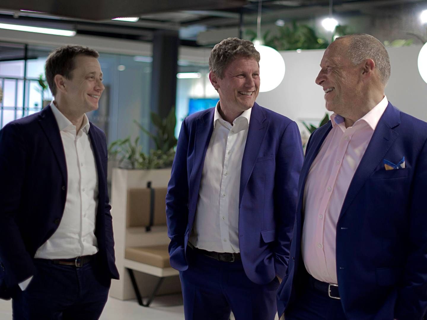 Marcuras medstifter og tidligere bestyrelsesformand Christian Siemers (til venstre), den nye CEO Henrik Hyldahn (midten) og medstifter og ny bestyrelsesformand Jens Lorens Poulsen. | Foto: Marcura Group