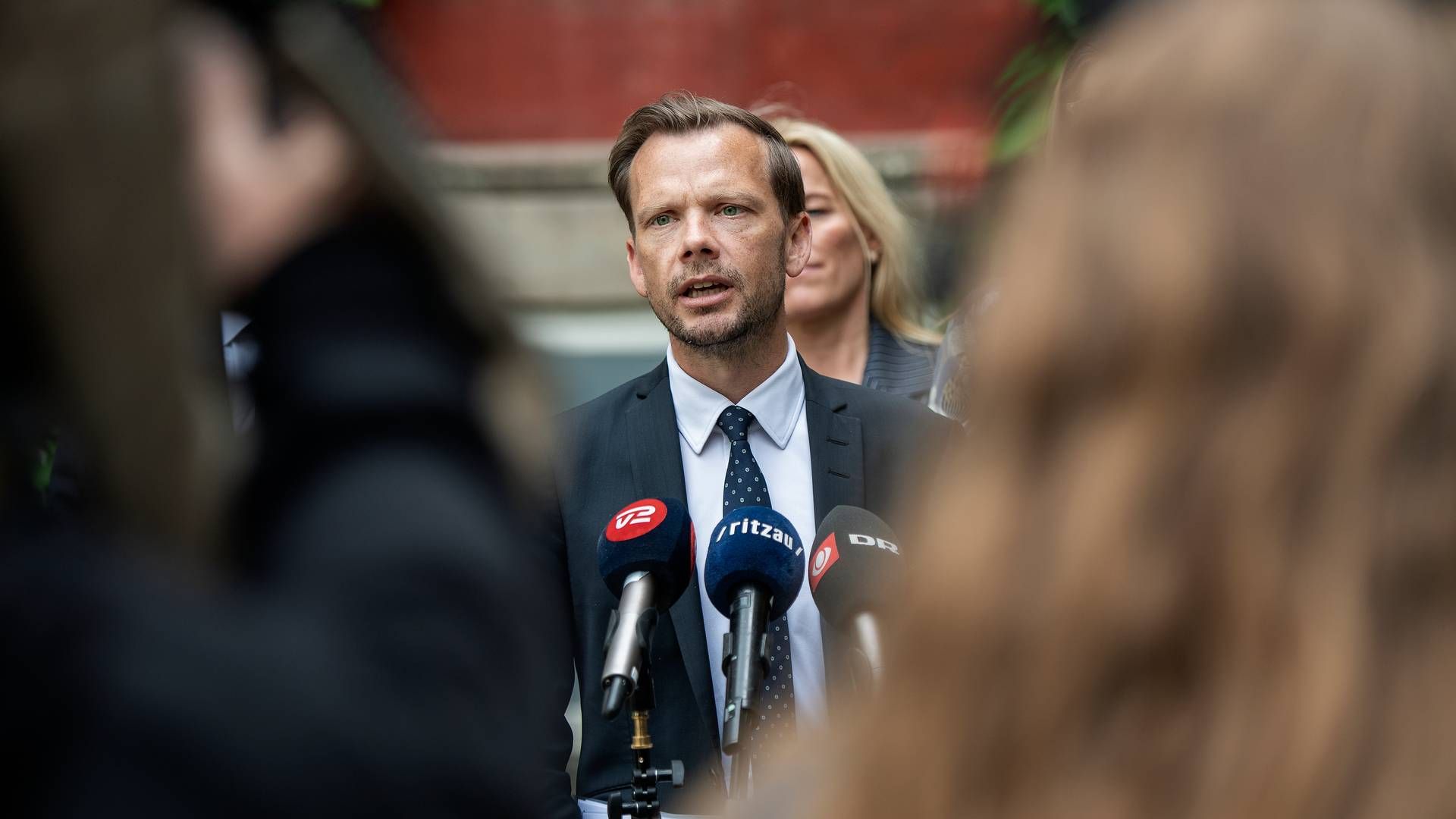 Justitsminister Peter Hummelgaard (S) har tidligere givet udtryk for, at der ville blive taget stilling til det ”videre forløb”, når arbejdet engang skulle genoptages. | Foto: Thomas Sjørup