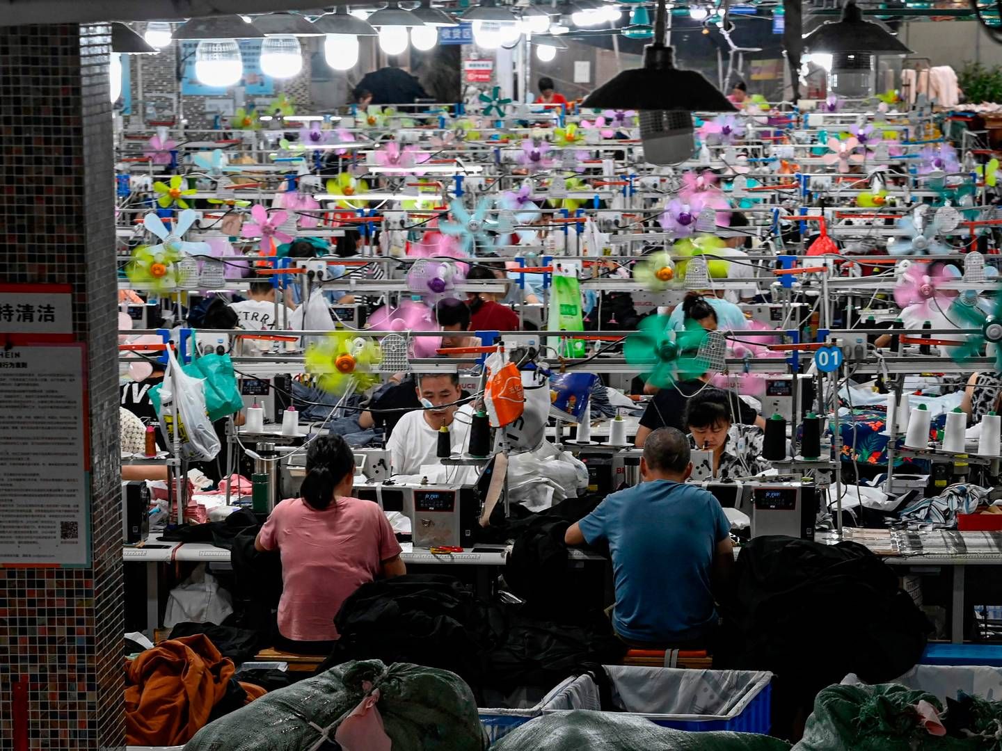 Billedet fra juni viser en tekstilfabrik, der producerer til Shein i Guangzhou, der ligger i Guangdong-provinsen i det sydlige Kina. | Foto: Jade Gao